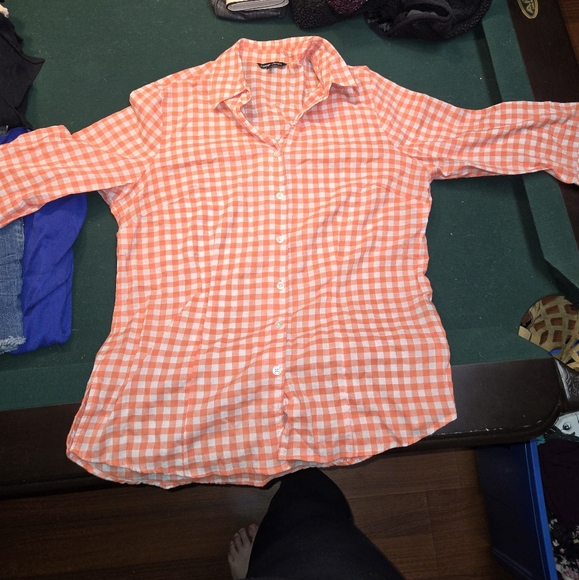 Orange and white checkered shirt - Picture 2 of 3